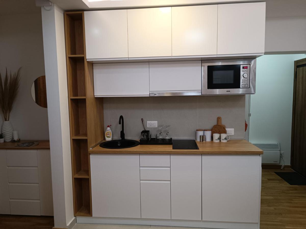 Lola Apartment